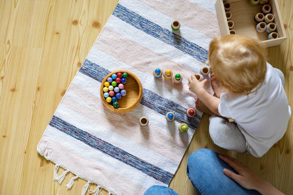 Los 4 planos del desarrollo de Montessori